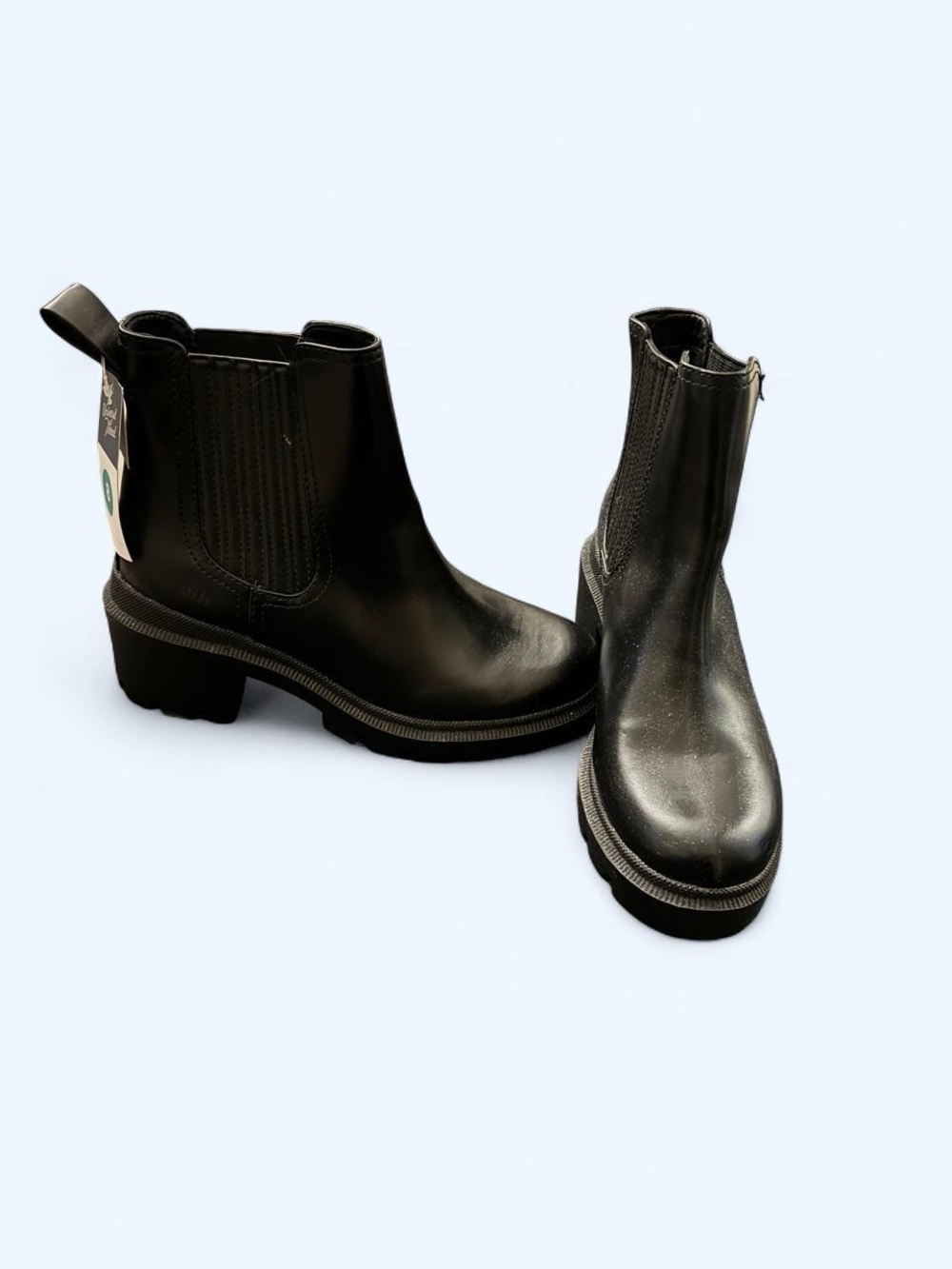 Universal Thread Black Chelsea Ankle Booties